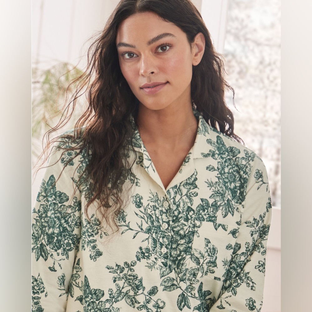 NWOT Garnet Hill Women’s Organic-Cotton HeritageFlannel Sleep Top, Size M.